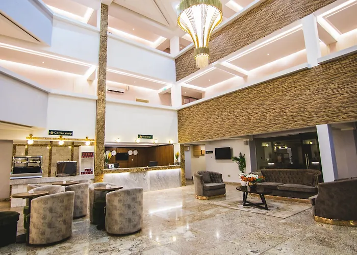 Bon Hotel Platinum